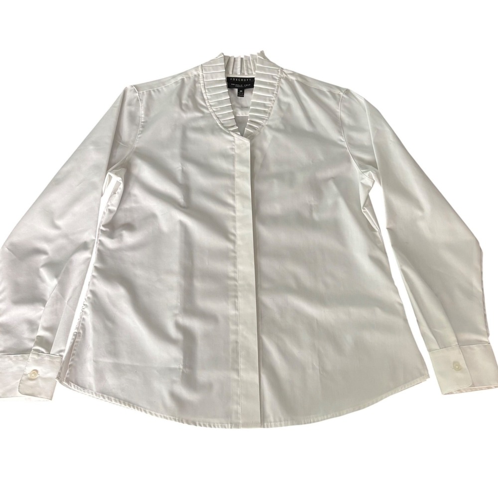 Foxcroft | White Wrinkle Free | Shaped Fit | Pleated Collar | W 6 Long Sleeve